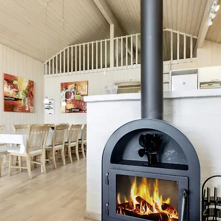 Four-bedroom In Storvorde Egense