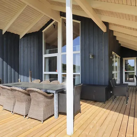 Holiday home Four-bedroom In Storvorde Egense